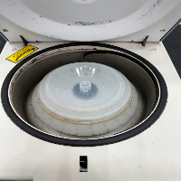 Thermo IEC Micromax RF Refrigerated Centrifuge image 3